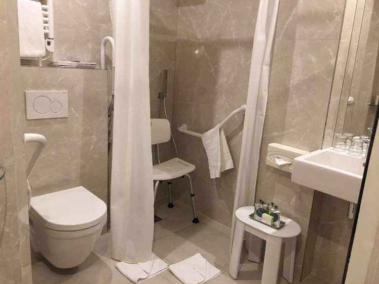 Double or Twin Accessible Room