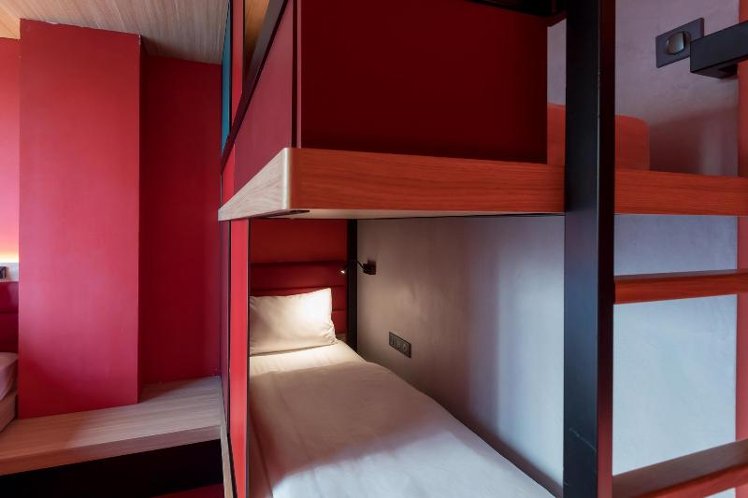 QUADRUPLE STANDARD Room