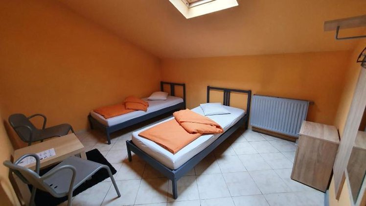 Hostel One Momotown