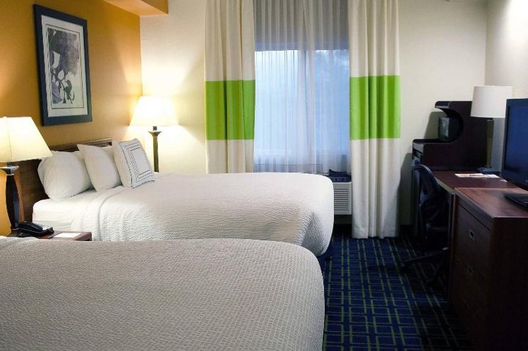 DOUBLE TWO QUEEN BEDS Room