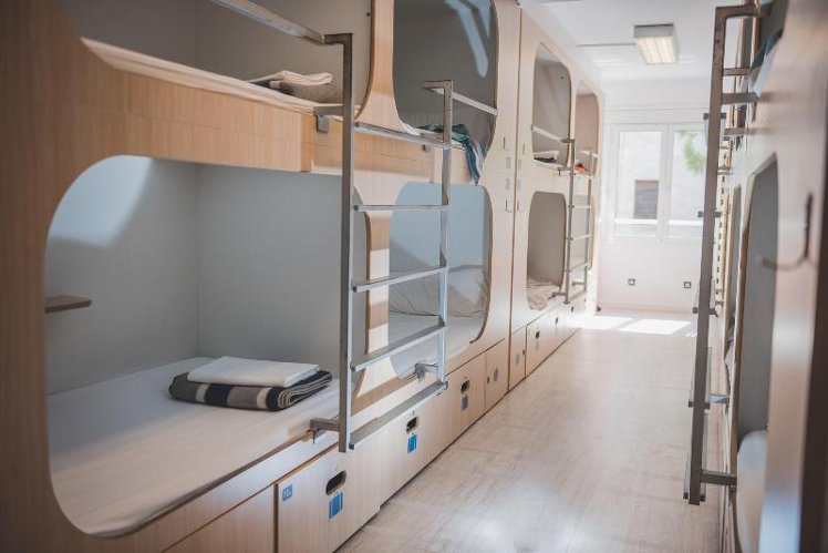 Bed in dormitory WITH SHARED BATHROOM Room