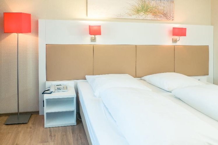 DOUBLE STANDARD Room