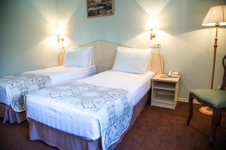 DOUBLE SINGLE USE STANDARD Room