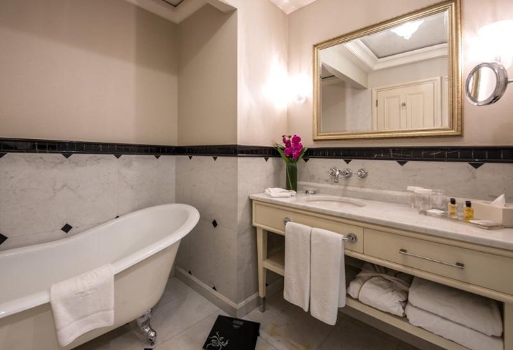 SUITE GUEST ROOM Room