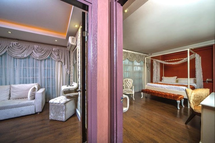 SUITE CAPACITY 4 Room