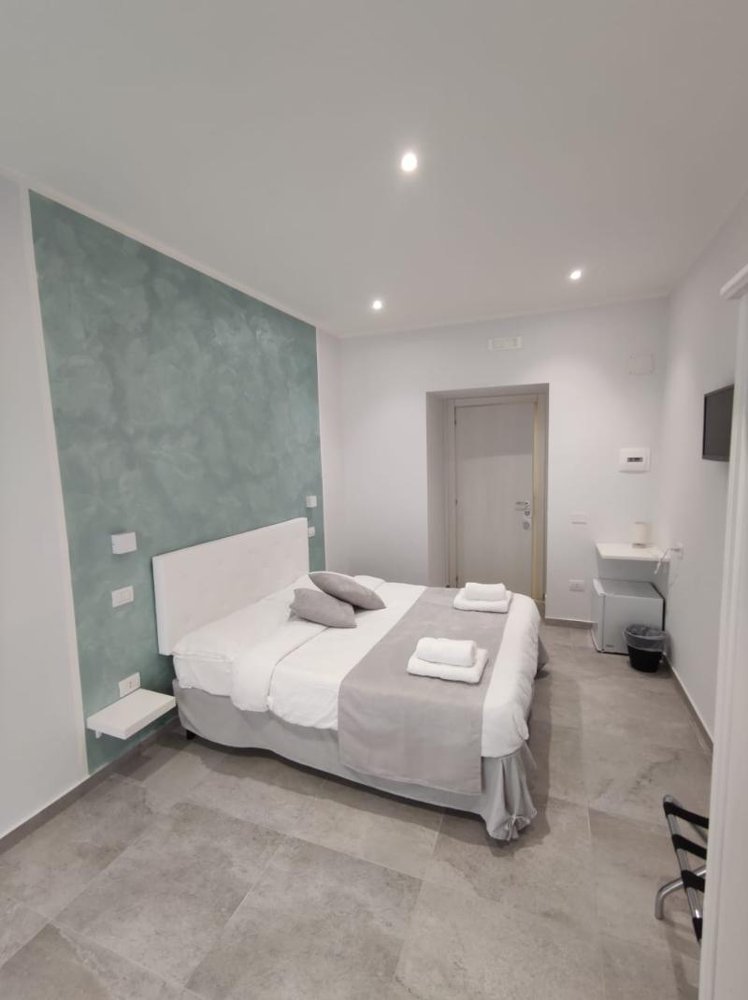 DOUBLE STANDARD Room