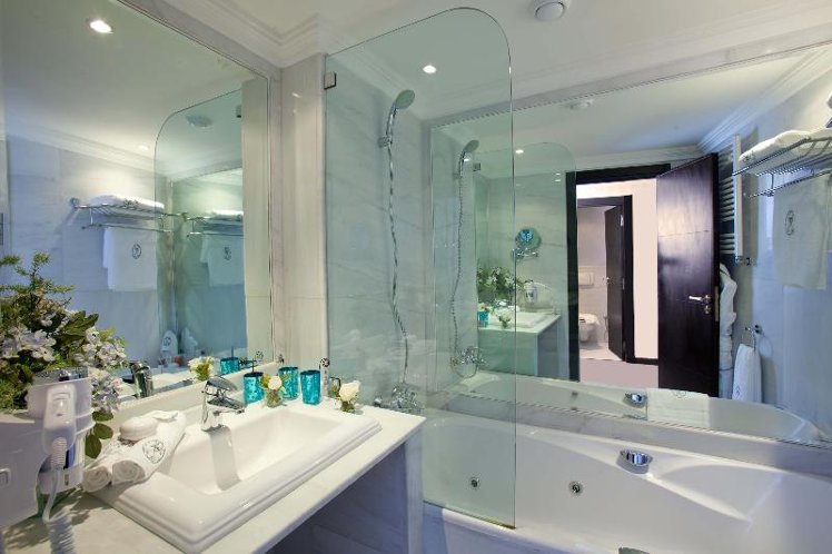 SUITE PRESTIGE Room