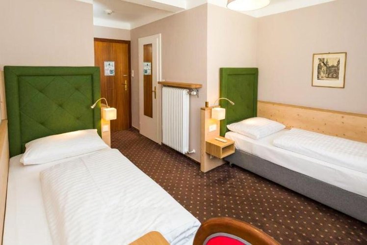 TWIN STANDARD Room