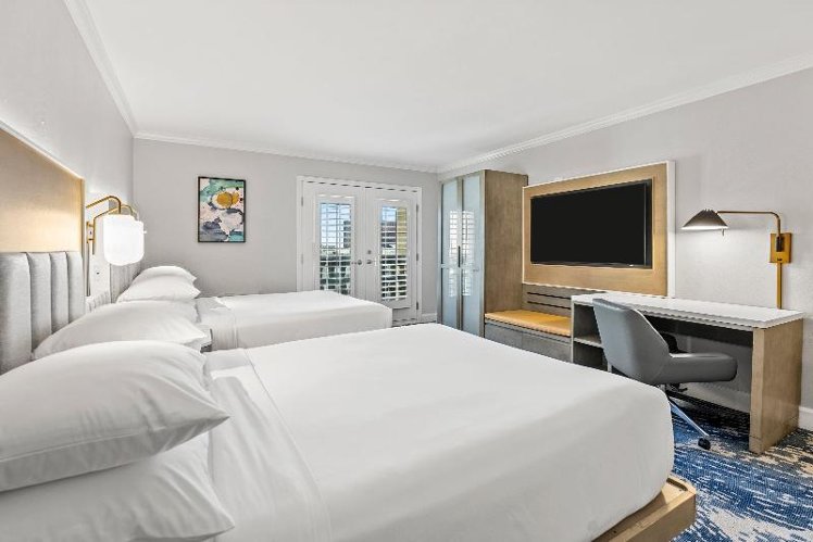 DOUBLE TWO QUEEN BEDS Room