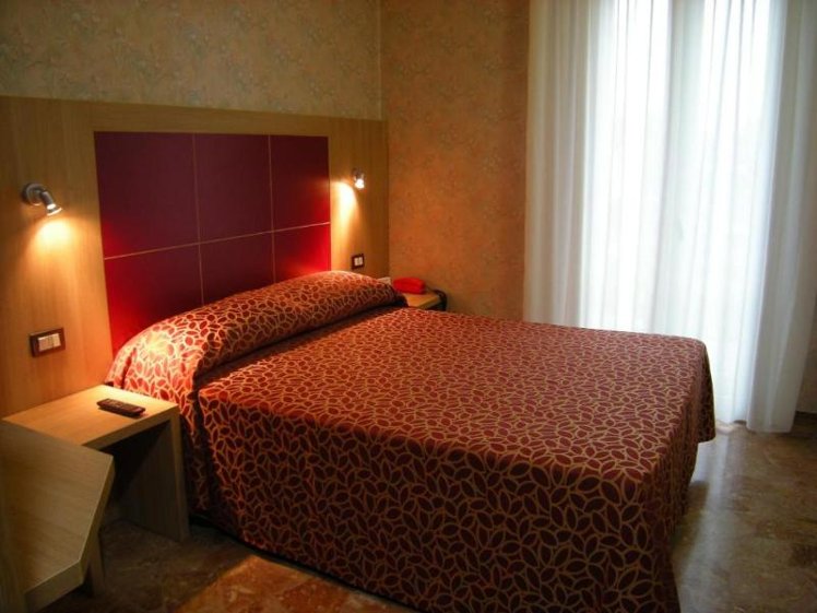 Double or Twin STANDARD Room