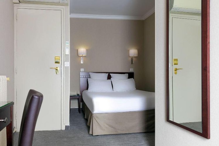DOUBLE STANDARD Room