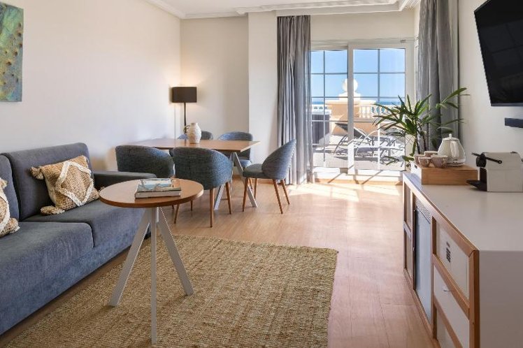 JUNIOR SUITE DELUXE Room