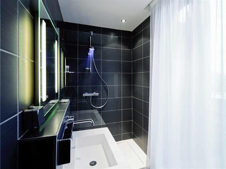 SINGLE STANDARD Room