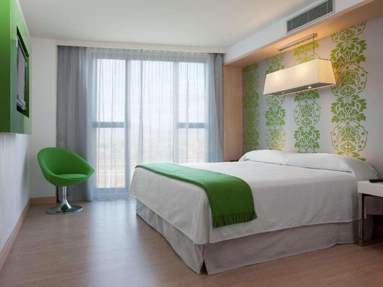 DOUBLE GUEST ROOM KING BED Room