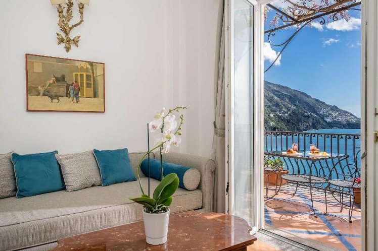 JUNIOR SUITE SEA VIEW WITH BALCONY Room