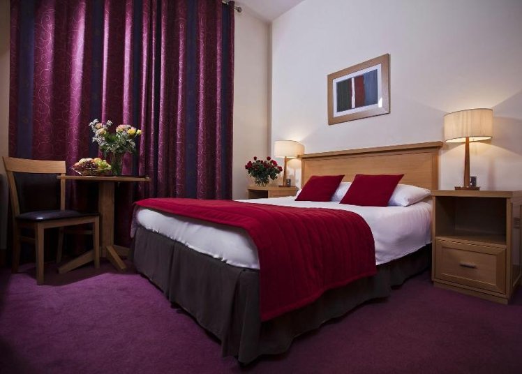 DOUBLE STANDARD Room