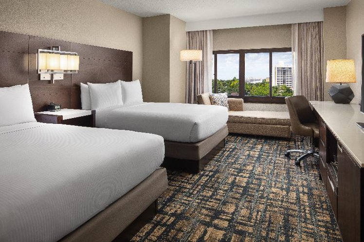 TWIN DELUXE TWO QUEEN BEDS Room