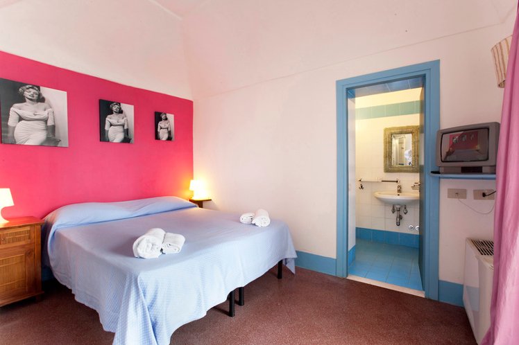 DOUBLE STANDARD Room