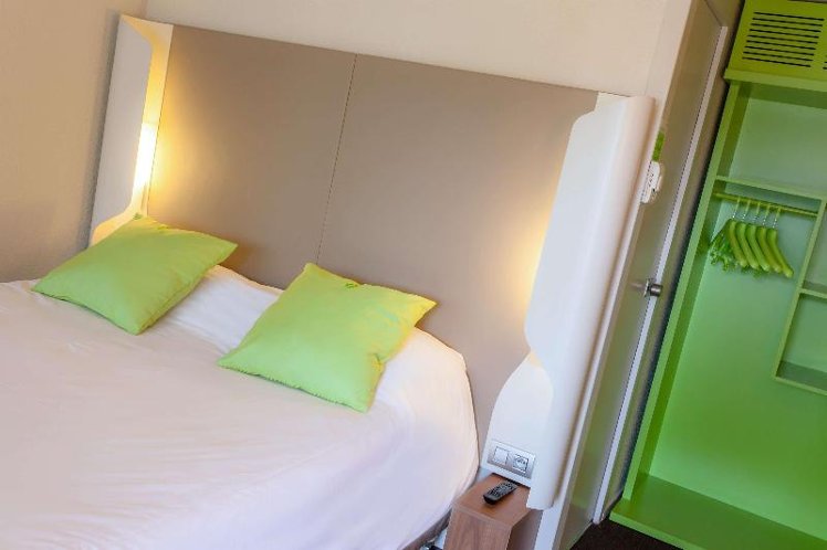 DOUBLE STANDARD Room