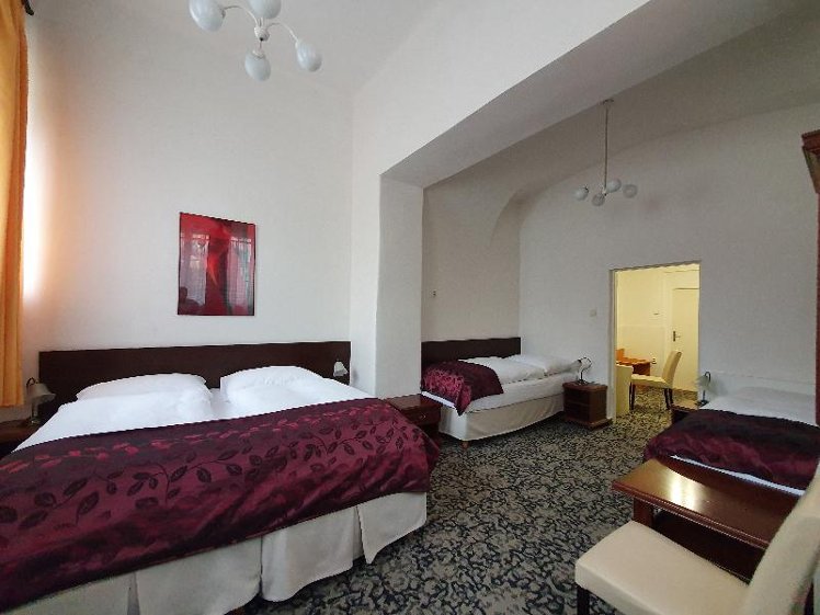 QUADRUPLE STANDARD Room