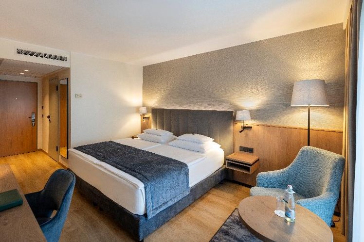SINGLE STANDARD Room