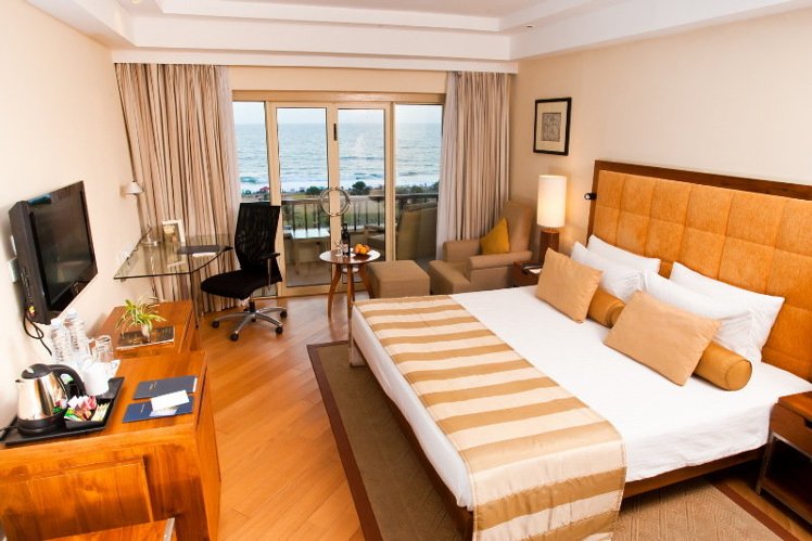DOUBLE DELUXE CITY VIEW Room