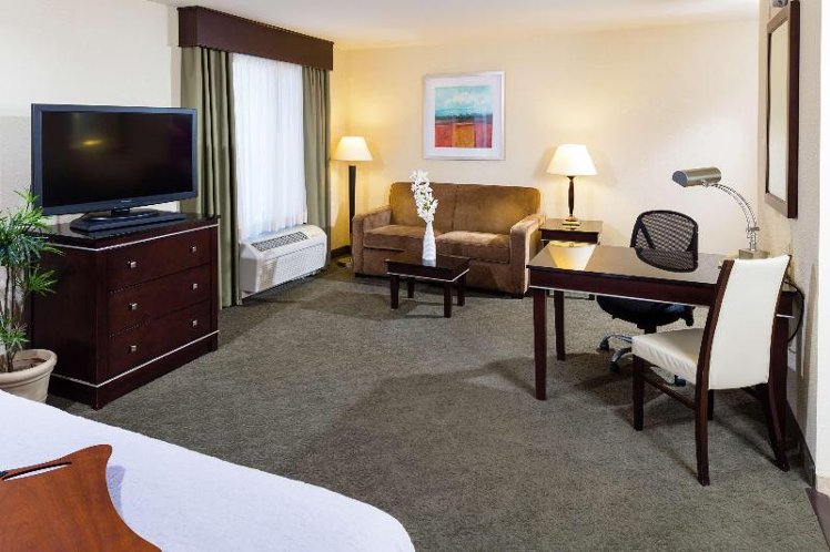 SUITE KING SIZE BED Room