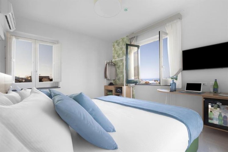 DOUBLE SUPERIOR GARDEN VIEW Room