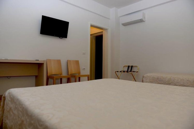 DOUBLE STANDARD Room