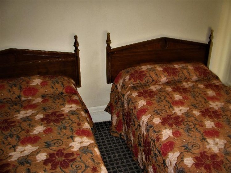 DOUBLE TWO BEDS Room