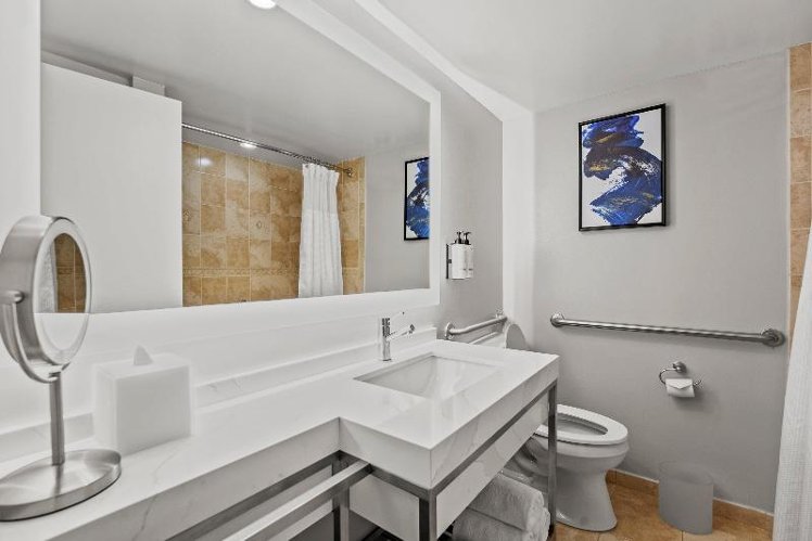 QUADRUPLE Accessible-Two Queen Beds Room