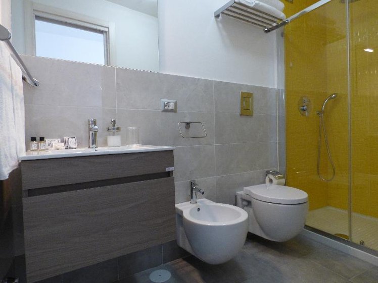 JUNIOR SUITE STANDARD Room