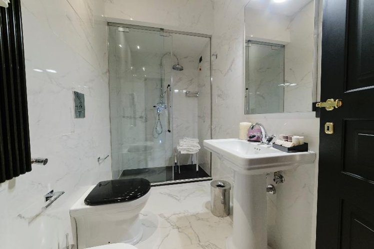 Roma Luxus Hotel