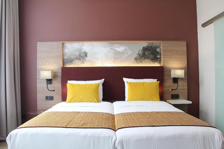 TWIN TWO BEDS Room