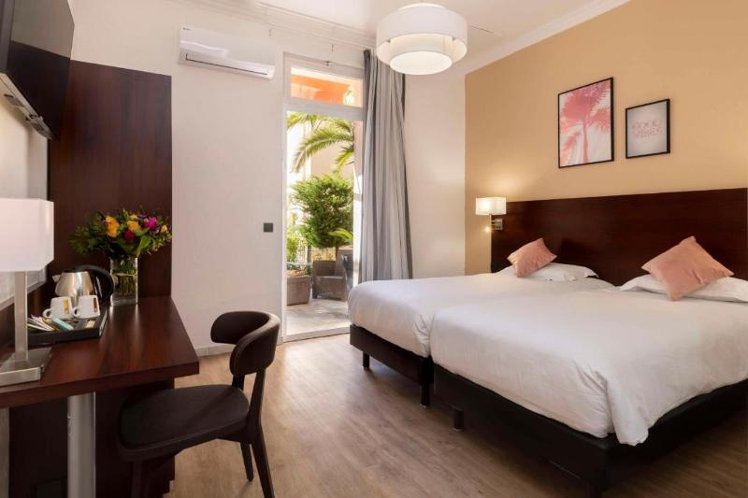 Double or Twin SUPERIOR Room