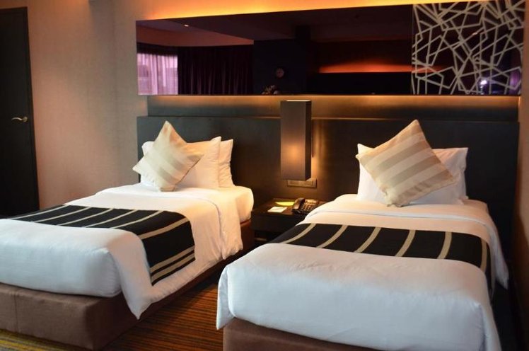 Double or Twin DELUXE Room