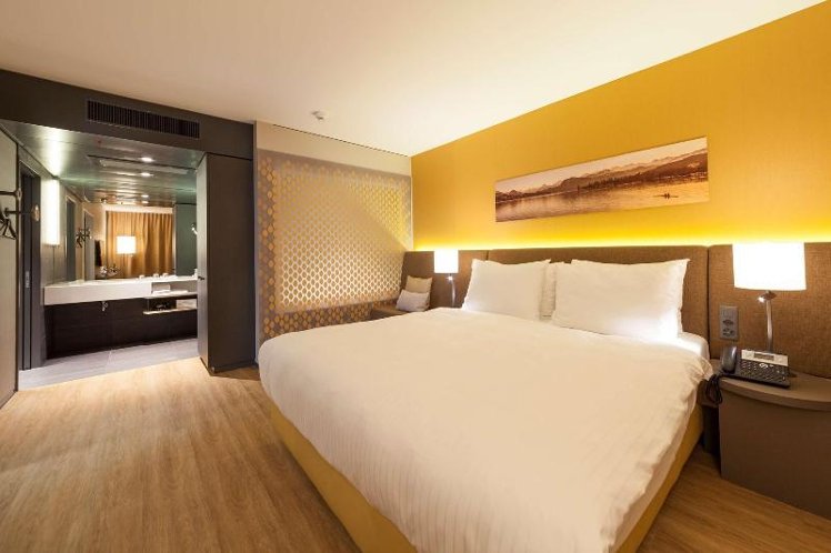 SUITE KING SIZE BED Room