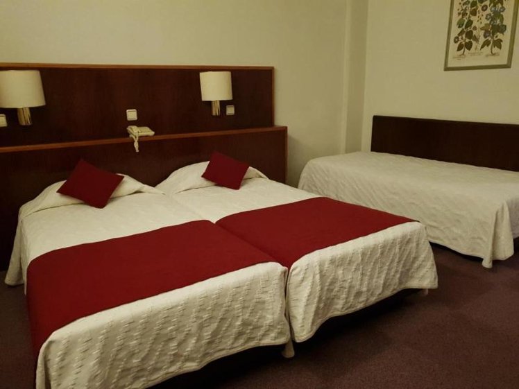 TRIPLE STANDARD Room