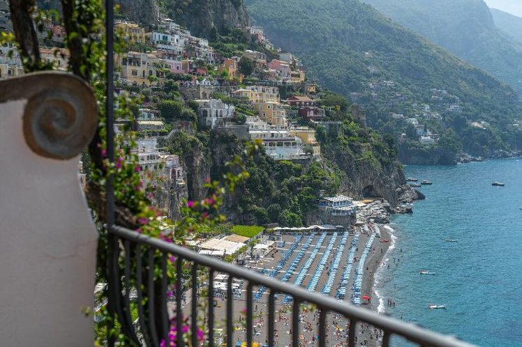DOUBLE DELUXE SEA VIEW WITH BALCONY Room