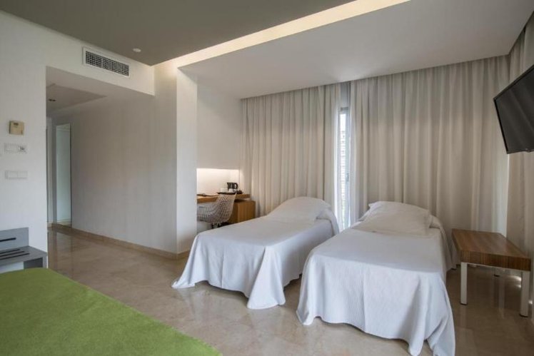 DOUBLE SUPERIOR Room