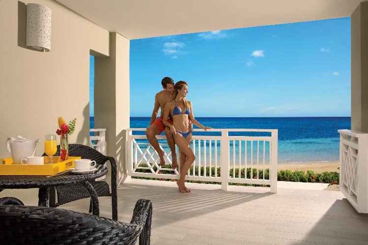 Room DELUXE BEACH FRONT Room