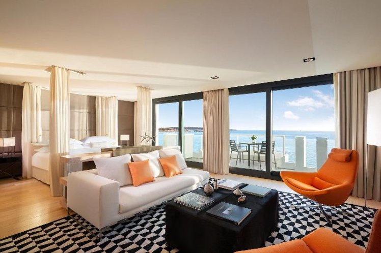 SUITE Presidential Room