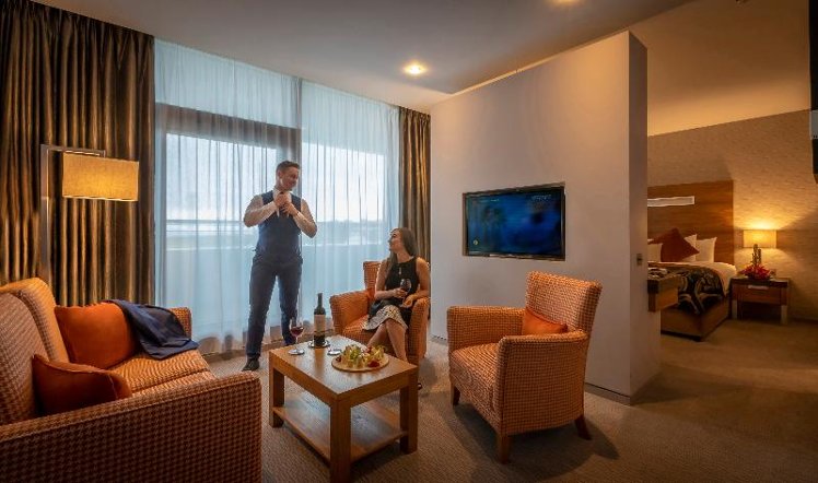 SUITE EXECUTIVE KING BED Room