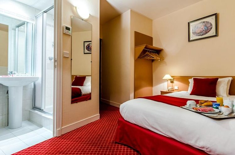 DOUBLE STANDARD Room