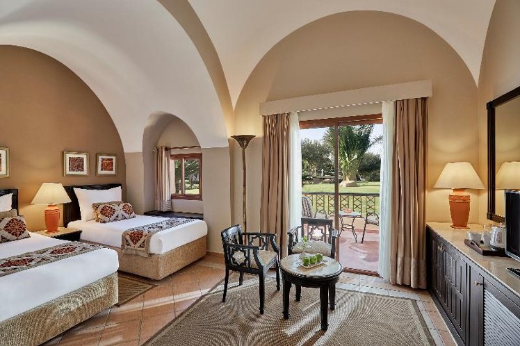 DOUBLE SUPERIOR Room