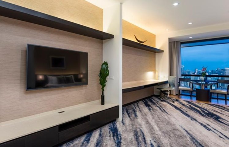 Double or Twin DELUXE Room