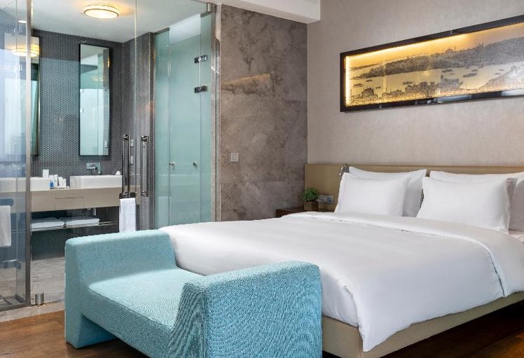 JUNIOR SUITE CITY VIEW Room