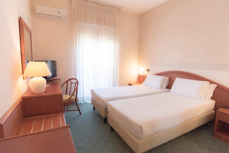 TWIN STANDARD Room