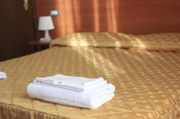 DOUBLE STANDARD Room