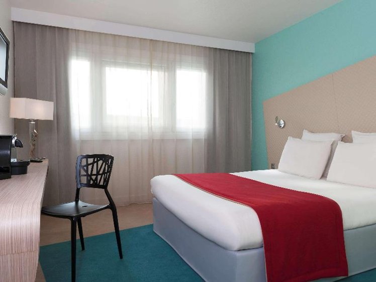 DOUBLE WITH DOUBLE BED Room